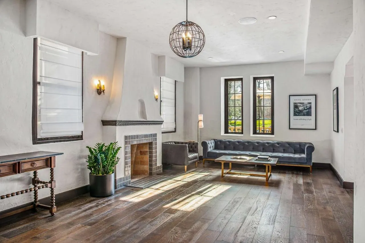 Hyatt House Sacramento-Midtown Hotel